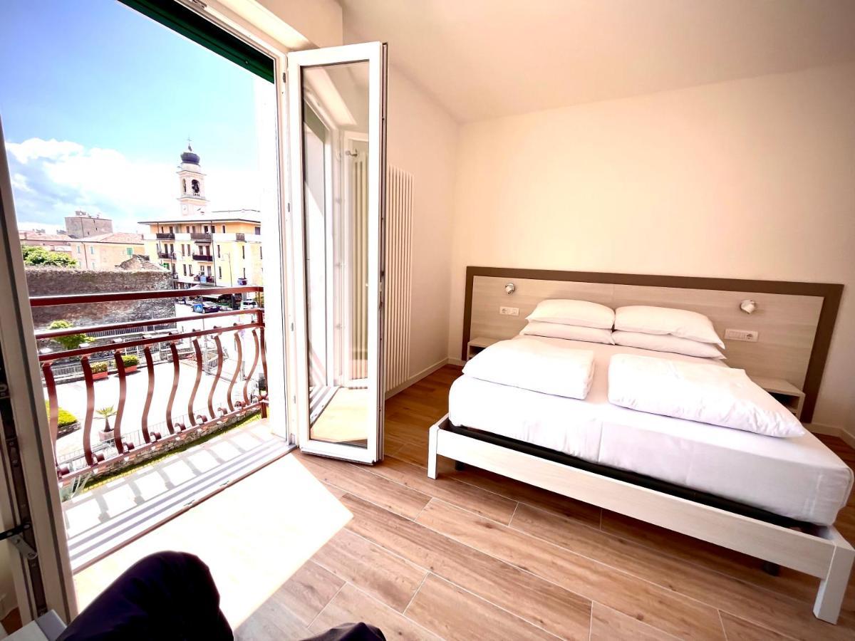 Berengario Suites Torri Del Benaco Exterior photo